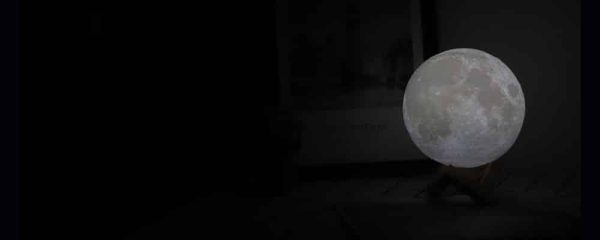 Lámpara Luna de 20 cm 40